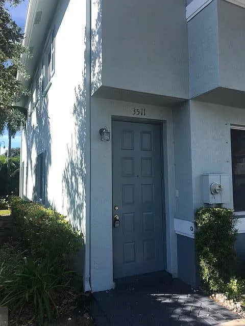 3511 Sonoma Dr