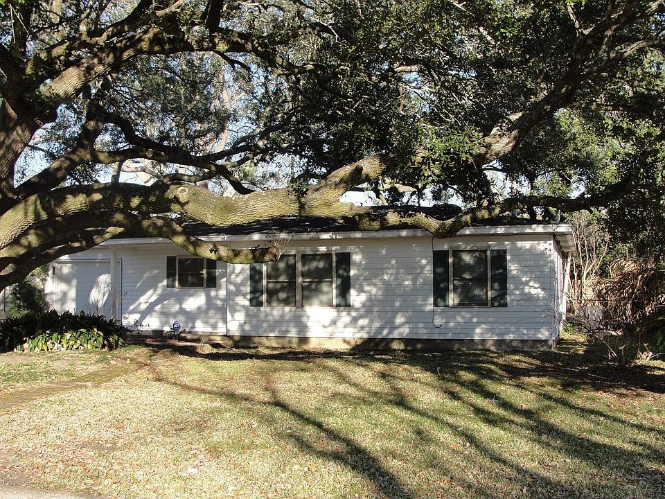 1st image of 719 Dezso Dr