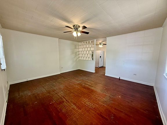 3rd image of 819 W Emerson St #1