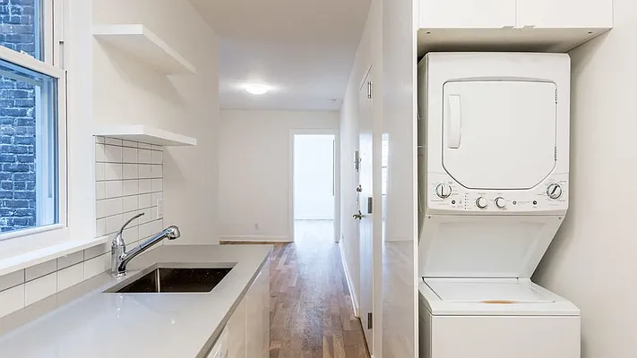 Rented by Nooklyn NYC LLC | media 24