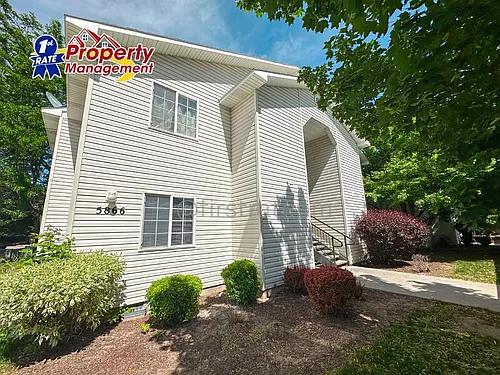 5843 W Clearview Ln #201 Photo 1