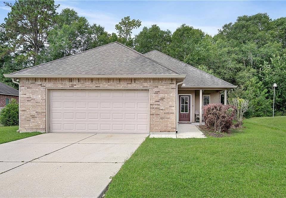 1st image of 417 Oak Branch Dr