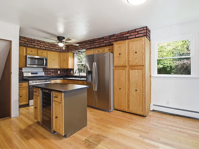 199 Dunkard Ave — Photo 2