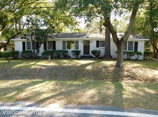 1404 Lake Park Rd, Valdosta, GA 31601