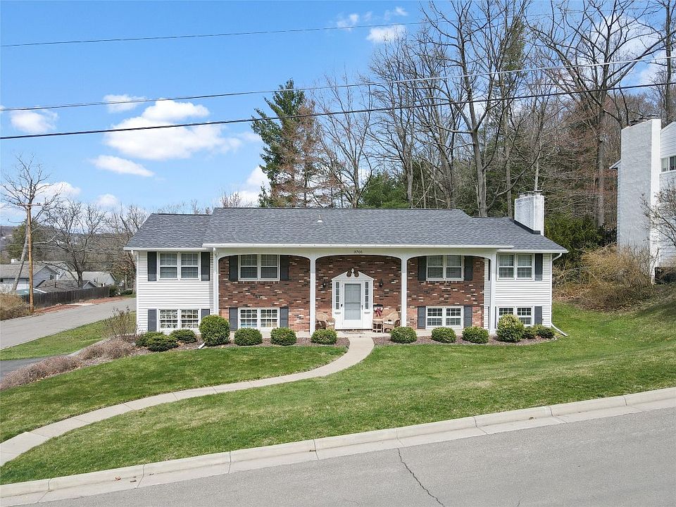 1st image of 3701 Wildwood Dr