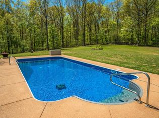 1071 Twin Pine Rd, Dickson, TN 37055