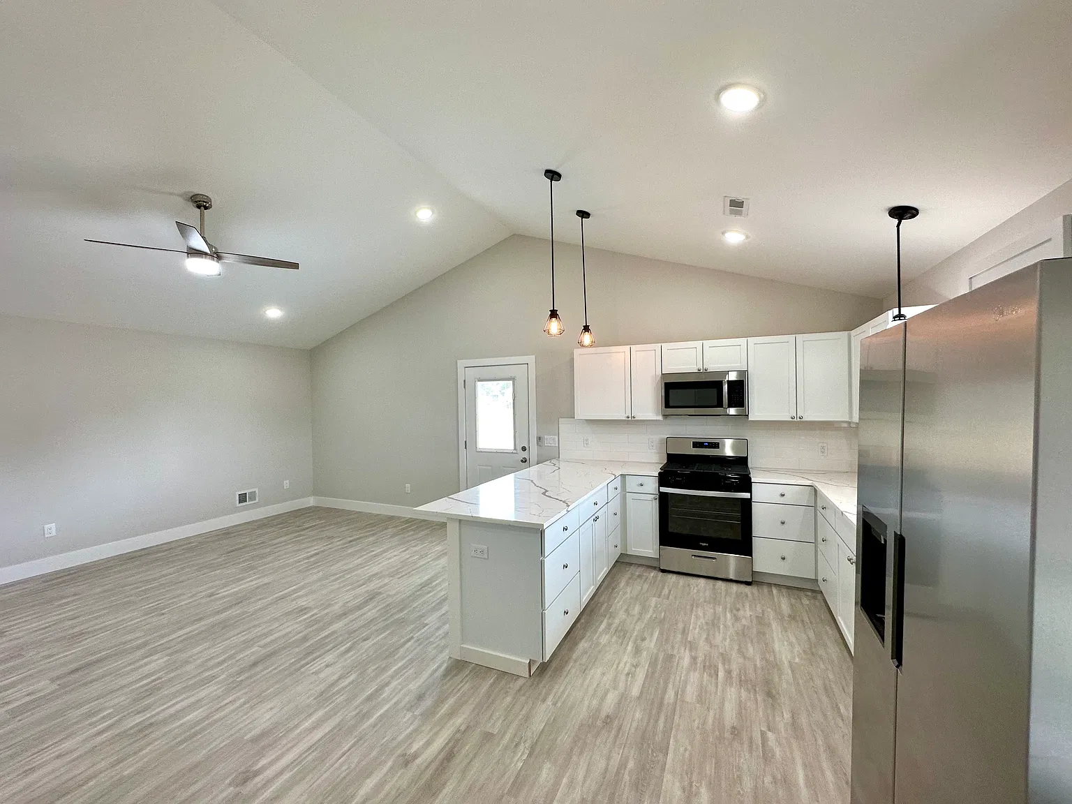 6844 Rogers Hwy — Photo 2