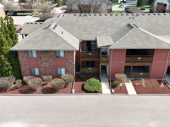 16486 Clarkson Dr, Fraser, MI 48026