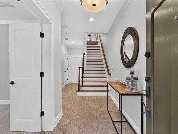 4th image of 3 Candler Grove Ct