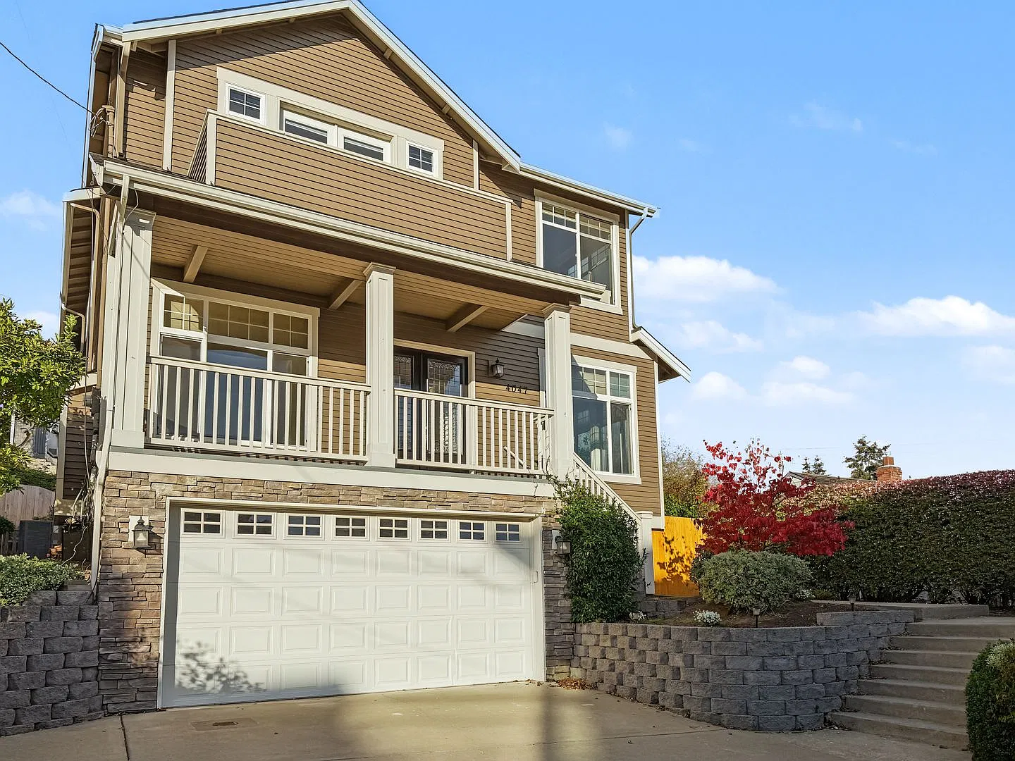 Gorgeous 5 Bedroom Magnolia Home Available Now At $6495 — Photo 3