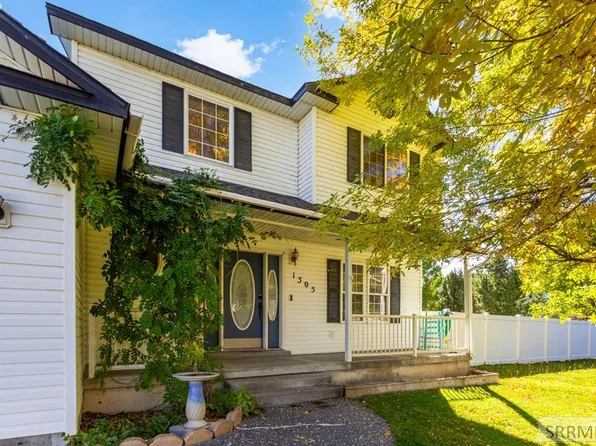 1305 Lyn Dr, Blackfoot, ID 83221