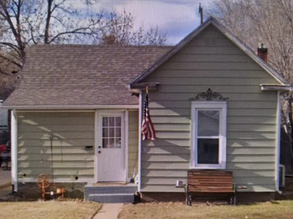 18 S Greeley Ave, Johnstown, CO 80534