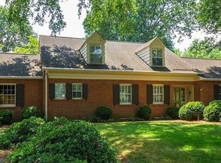 620 Yorkshire Rd, Winston Salem, NC 27106