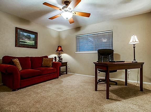 5th image of 7120 Blackwood Dr