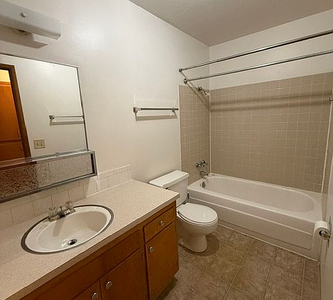 3rd image of 6711 N Standard St #4