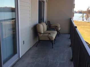 12100 Two Rivers Dr UNIT PENTHOUSE B1, Athens, AL 35611