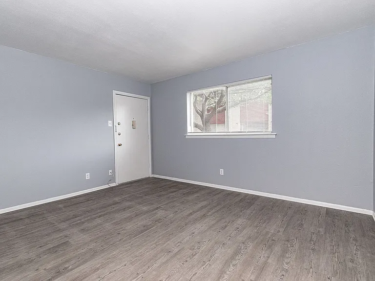 4320 Wesley St — Photo 32