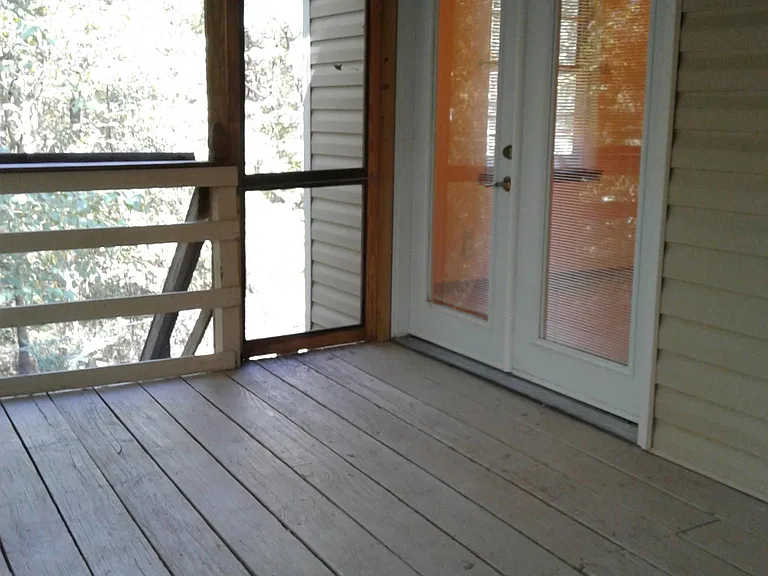 1619 Wendy Cir — Photo 7