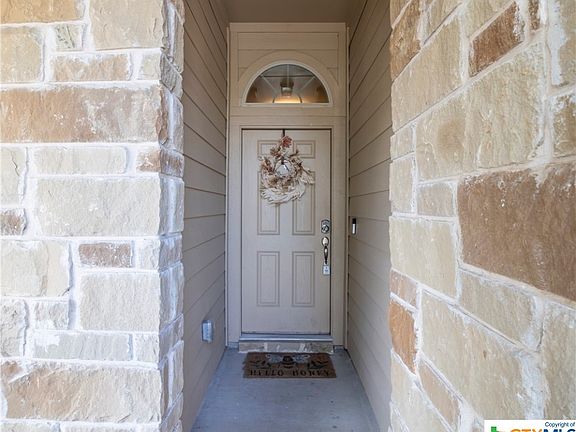 4th image of 1308 Emerald Gate Dr