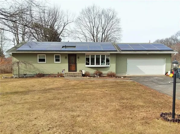 11 Apple Lane, Wallkill, NY 12589