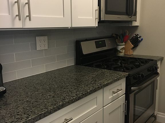 5th image of 11818 Union Tpke APT 12E