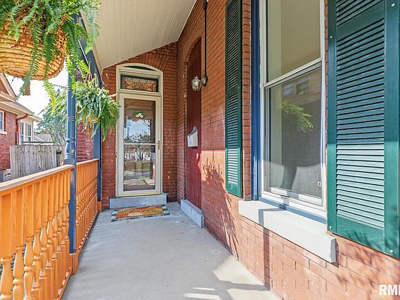 3rd image of 1420 College Ave