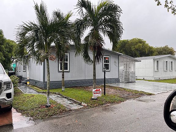 2nd image of 19933 NW 52nd Ct