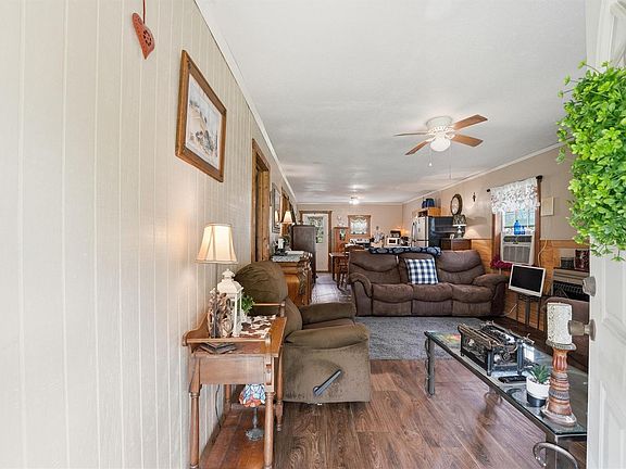 5th image of 4618 Sherri Ln