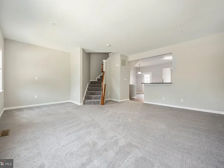 947 Chase Walk — Photo 13