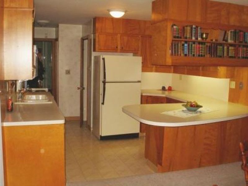 5th image of 2333 N ROSENDALE Road