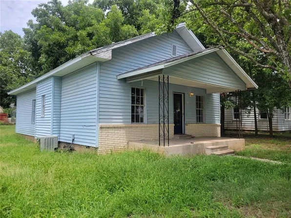 118 E Muskogee Ave, Sulphur, OK 73086