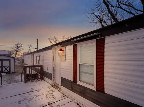 78 Skyline Dr, Ashville, OH 43103