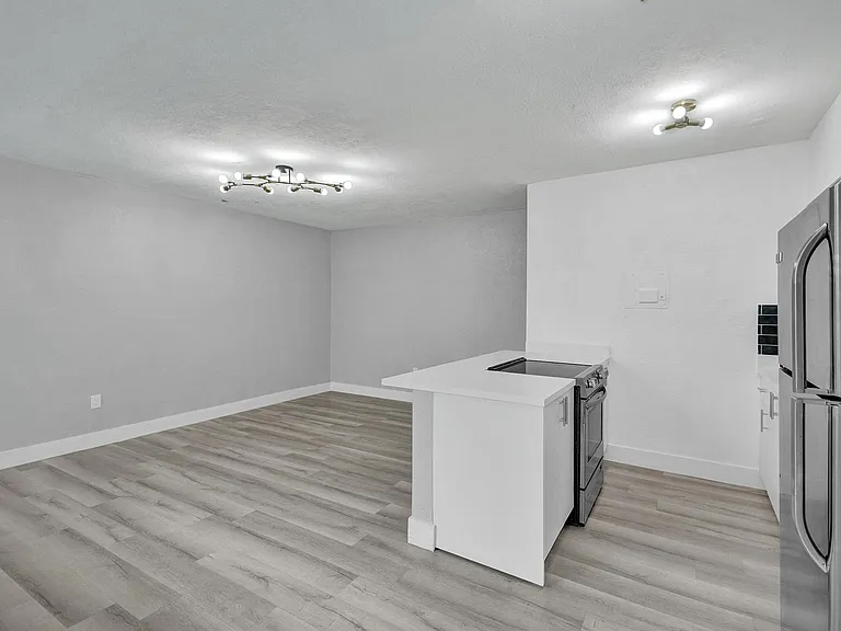 9200 East Bay Harbor Drive — Photo 17