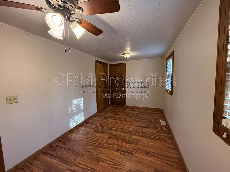 2324 N Buckeye St — Photo 15