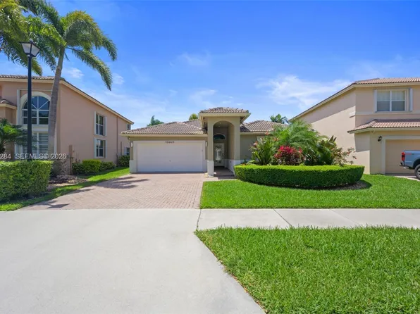 16440 Ruby Lk, Fort Lauderdale, FL 33331