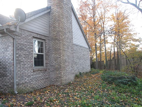 3rd image of 1203 Stave Oak Ct