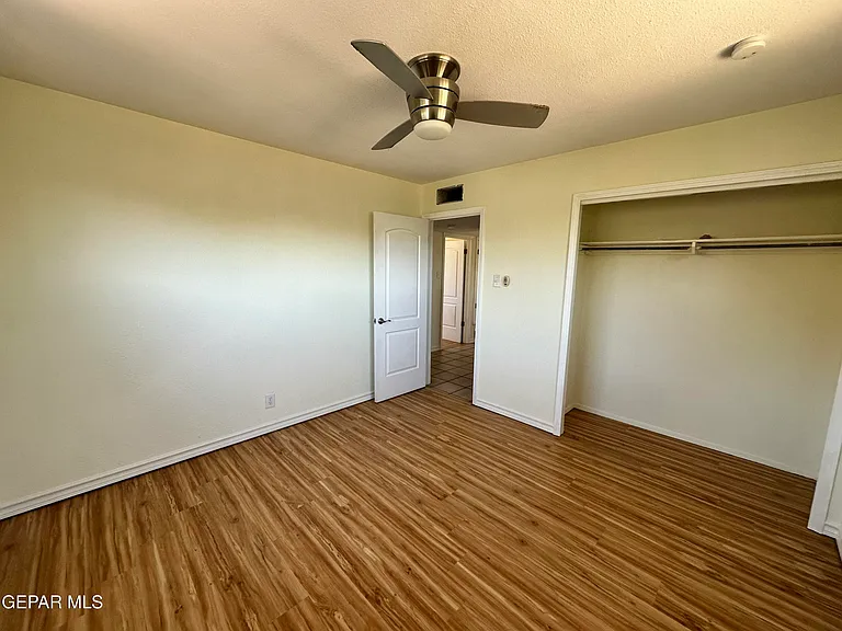 10336 Windsor Dr — Photo 12