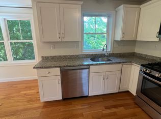 24 Beacon Pl, Somerville, MA 02143