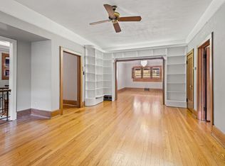 1056 W Glenlake Ave #2, Chicago, IL 60660