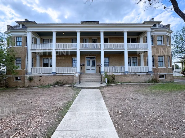 2279 Artillery Post Rd, San Antonio, TX 78215