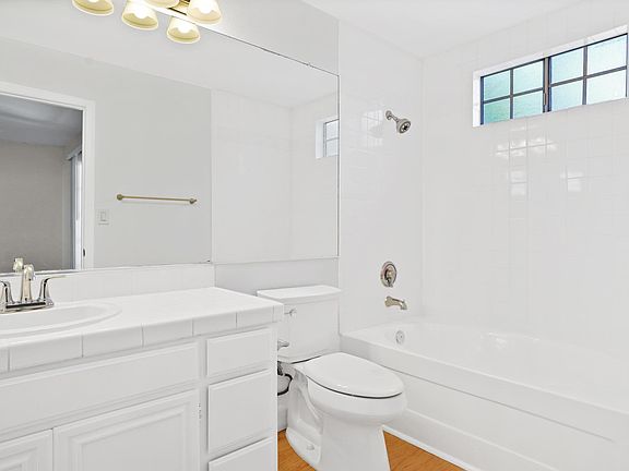 4th image of 5127 Klump Ave Unit 210