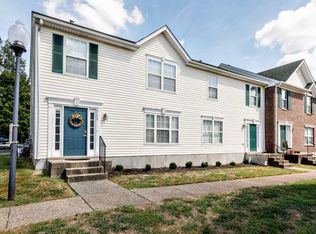 9500 Bayberry Green Ln, Louisville, KY 40291
