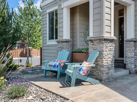 4th image of 20867 SE Sunniberg Ln