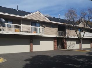 1825 Trailway Dr APT 6, Eagan, MN 55122