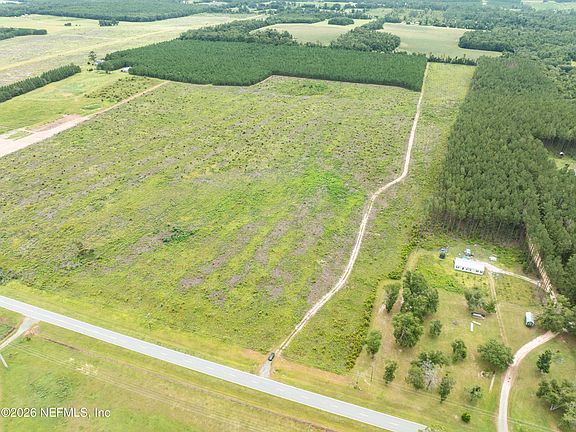 3rd image of 3600 NE ROCKY FORD Road