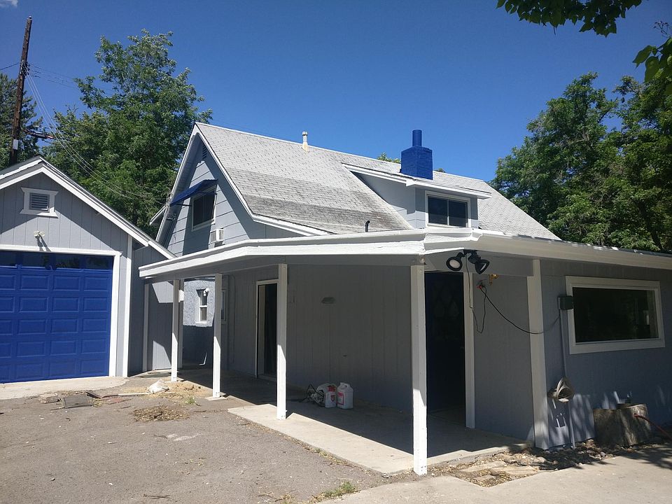 House Exterior (note: garage not included)