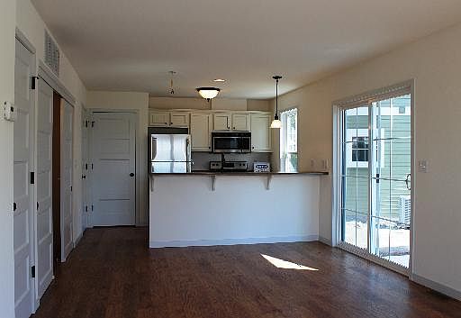 3rd image of 179 Leeward Way #23
