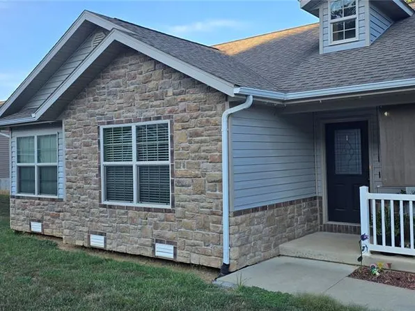20990 Hideaway Ln, Saint Robert, MO 65584