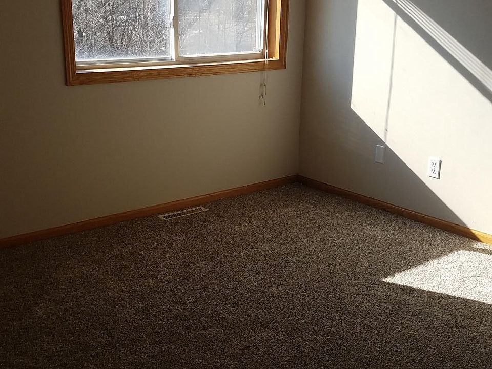 12x12 bedrooms on top floor