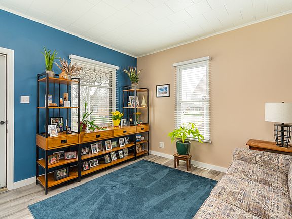 4th image of 1317 Campbell Ave